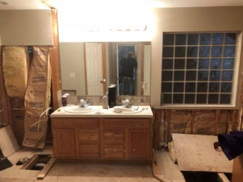 Master Bathroom — Before